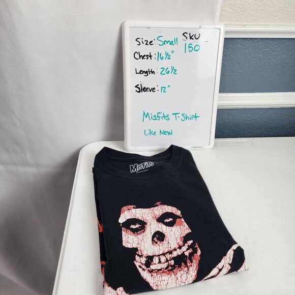 Misfits Skull & Crossbones Black T-Shirt Small 100% Cotton - Picture 4 of 4